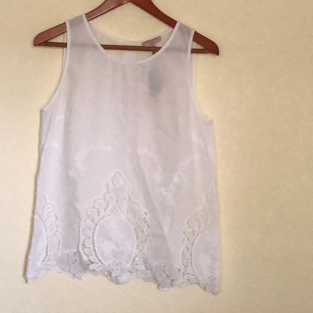 White lace detail suntop / blouse